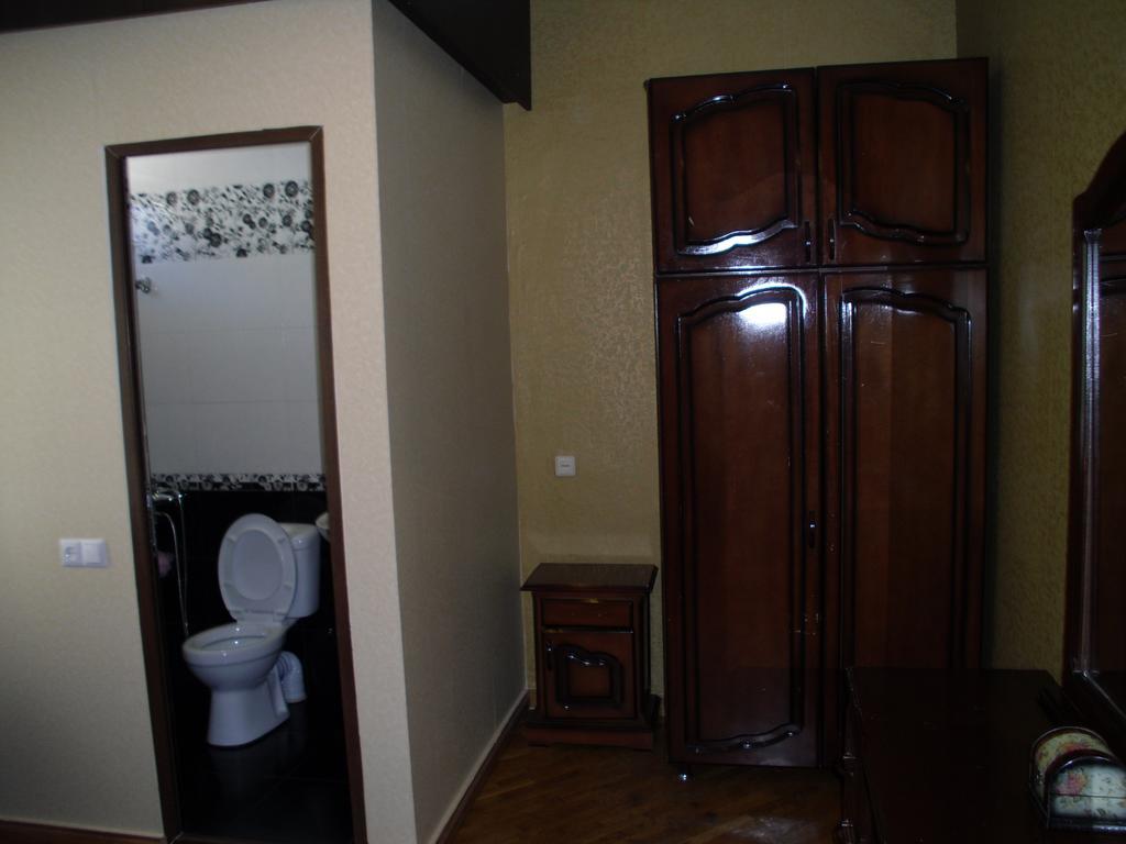 Suliko Guest House Batumi Exterior photo