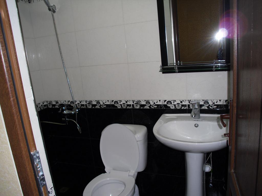 Suliko Guest House Batumi Room photo