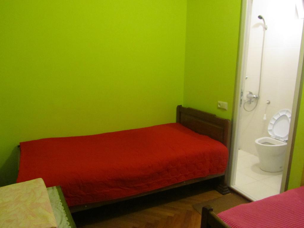 Suliko Guest House Batumi Room photo