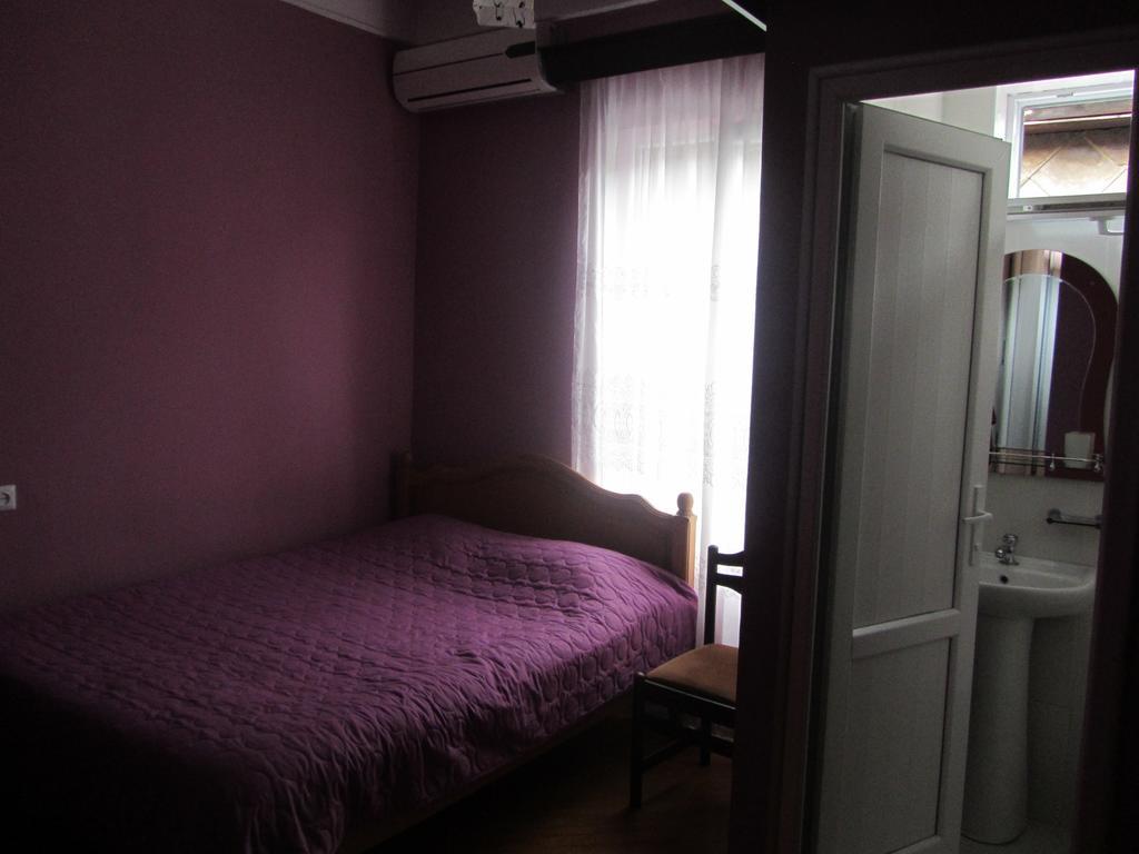 Suliko Guest House Batumi Exterior photo